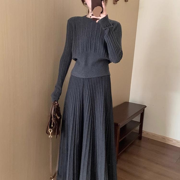 Gray Knitted Temperament Long Dress Suit