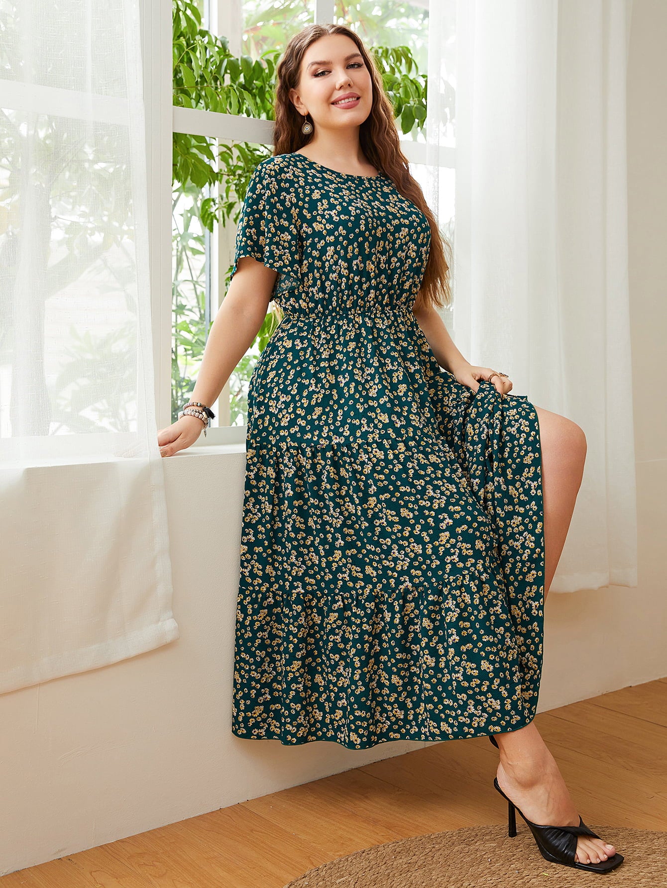 Honey Plus Size Floral Round Neck Short Sleeve Midi Dress - Enfance-Heureuse