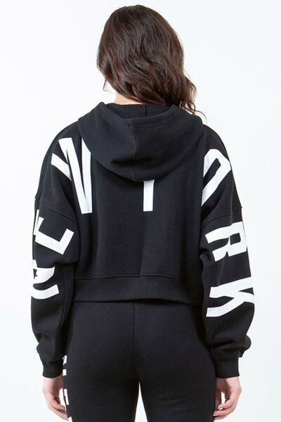 American Bazi Letter Graphic Long Sleeve Drawstring Cropped Hoodie - Enfance-Heureuse