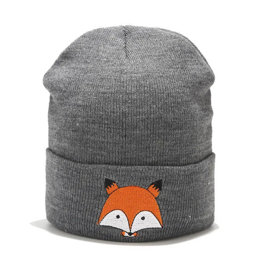 Bonnet de laine brodé