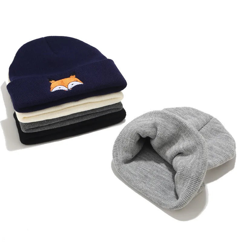 Brodé bonnet de laine - Enfance-Heureuse