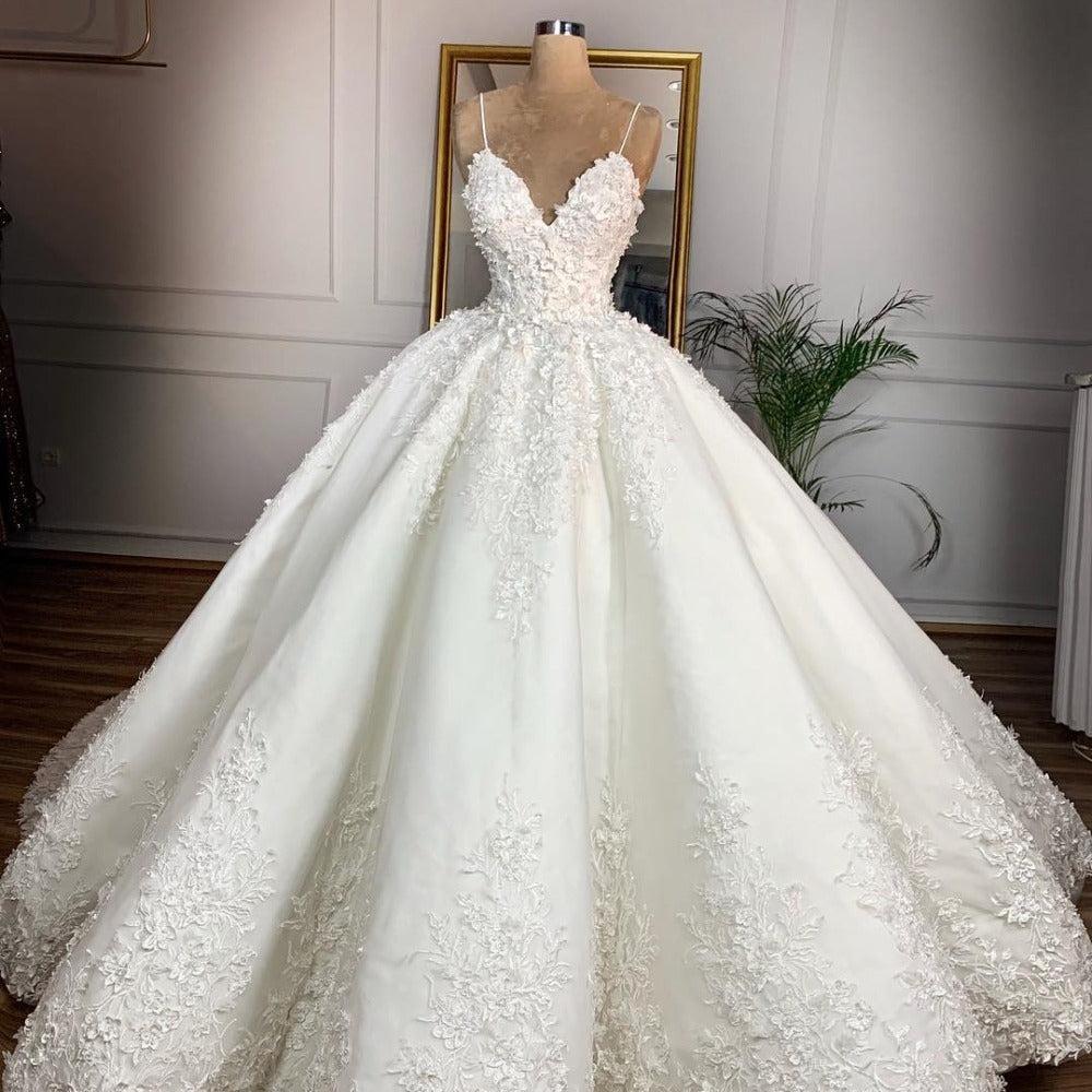 Deep V-neck Sexy Lace Floor-length Wedding Dress Romantic Aura Dignified Wedding Banquet Welcome 2024 New Spring - Enfance-Heureuse