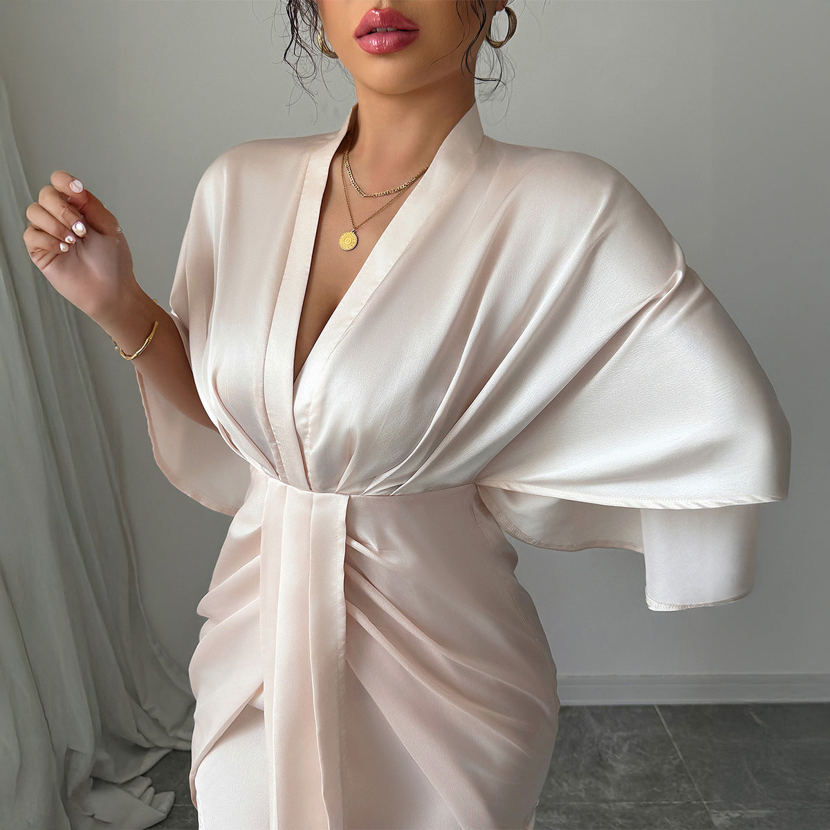 High-end Simple Style Deep V Waist Wide Sleeve Hip Skirt Dress - Enfance-Heureuse