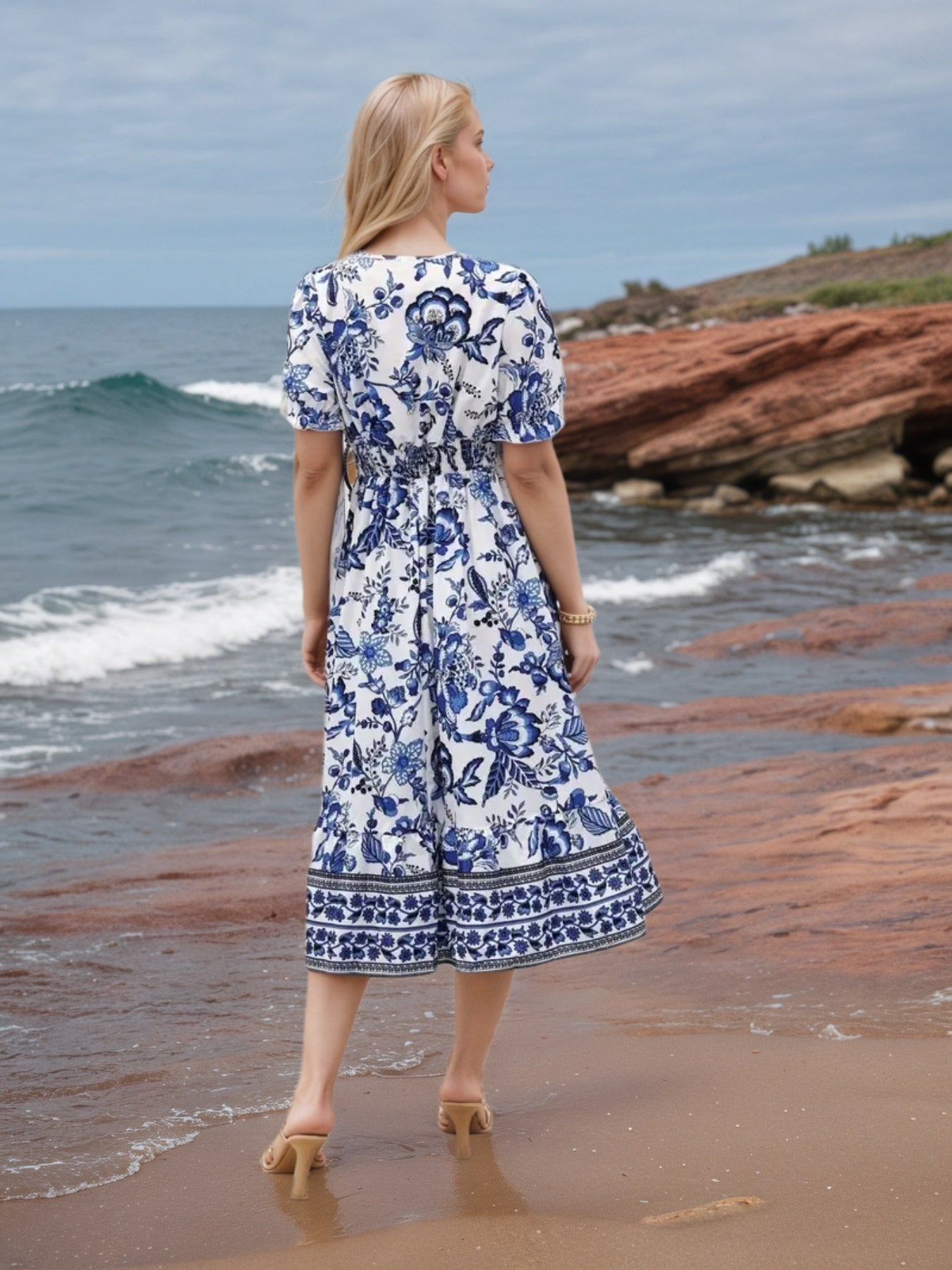 2025 New Women's Floral Print V-neck Dress, Floral Dress, Suitable For Vacation, Women's Dress