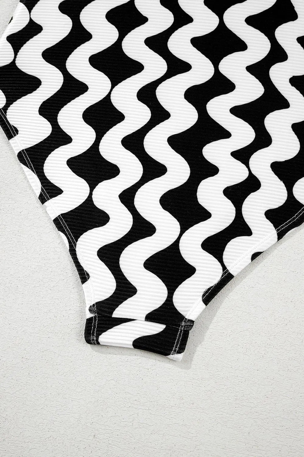 Tied Front Contrast Striped One-Piece Swimsuit - Enfance-Heureuse