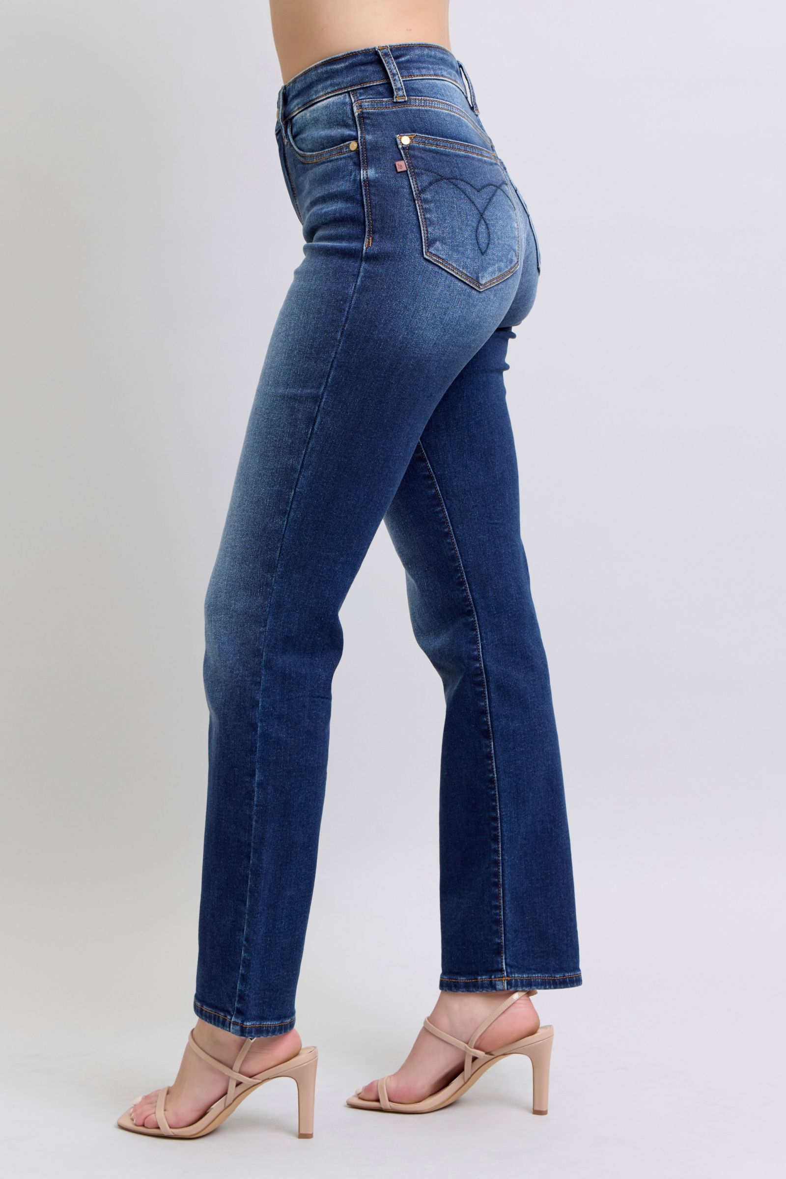 Judy Blue Full Size Washed Straight Leg Jeans with Pockets - Enfance-Heureuse