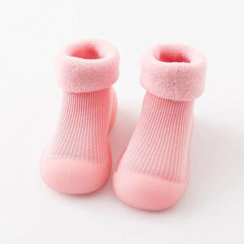 Chaussettes et chaussures chaudes de neige d'intérieur - Enfance-Heureuse