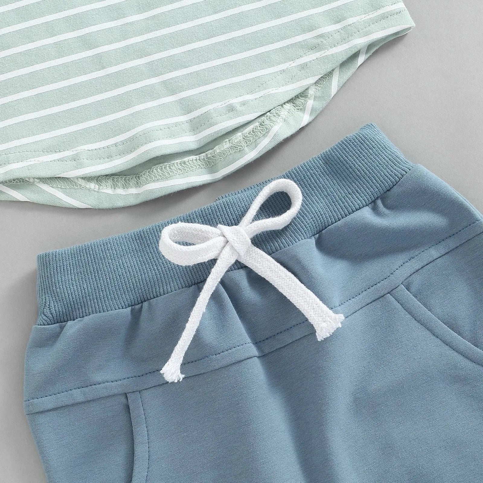 Ensemble de t-shirts à manches longues rayées col rond pour enfants - Enfance-Heureuse