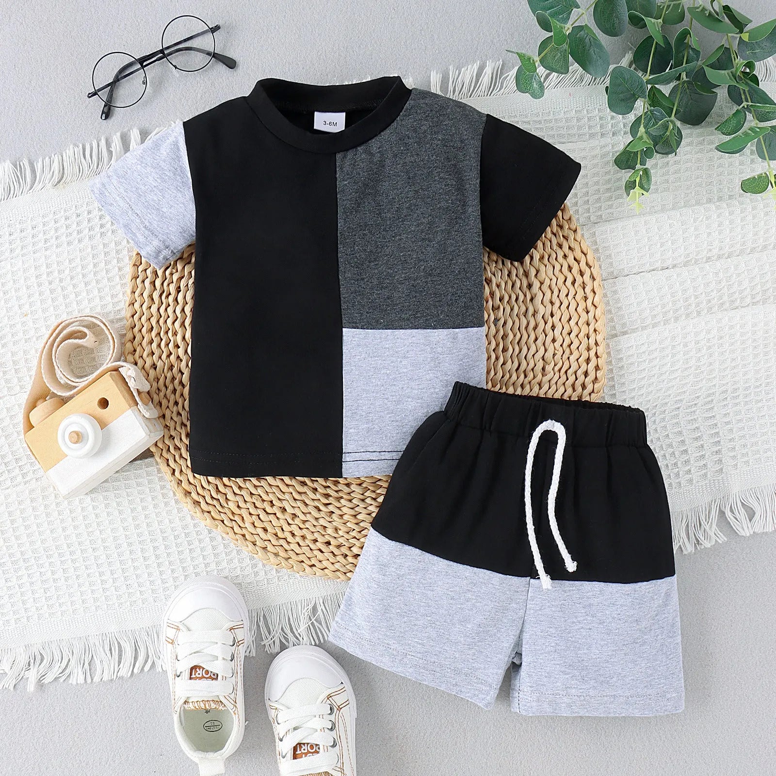 Spring And Summer Boys' Multicolor Stitching Round Neck Short-sleeved - Enfance-Heureuse