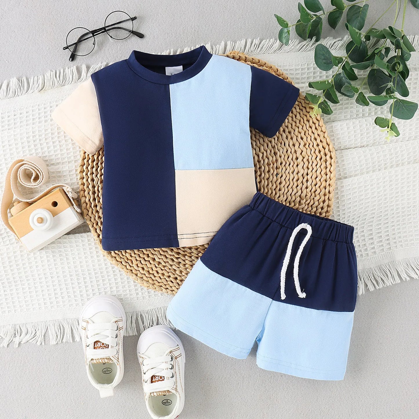 Spring And Summer Boys' Multicolor Stitching Round Neck Short-sleeved - Enfance-Heureuse