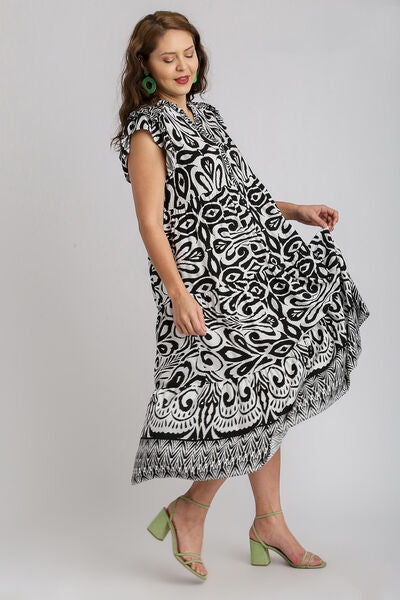 Umgee Full Size Two Tone Border Print Ruffle Cap Sleeve Midi Dress Plus Size - Enfance-Heureuse